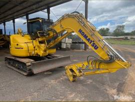 Komatsu 8 ton Excavator